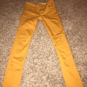 Zara mustard color jeans size 04